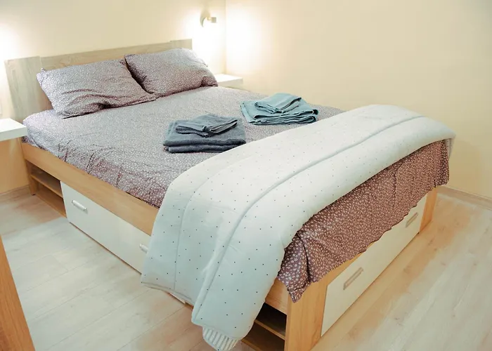 Cozy Apartment Near City Center
